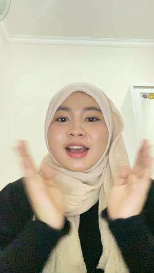 IDOL_XIV NAMA : FATIMAH AZZAHRA USIA : 21 TAHUN KOTA DOMISILI : BANJARBARU JUDUL LAGU : “TUHAN TAU KITA SALING CINTA”