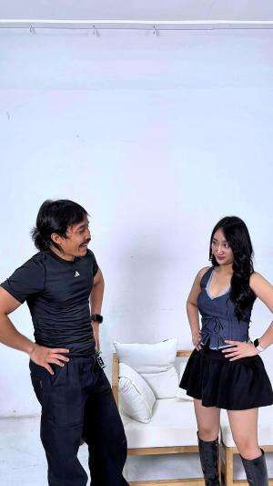 Umur hanyalah angka , yang terpenting apapun makannya minumnya tetap teh ….. …..