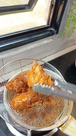 MENU MASAKAN RUMAHAN SIMPLE
“Ayam Goreng Rumahan”
#Cooking #inspiration #Menumasakanrumahan #Tips #Trik #Idejualan #ummuhusna