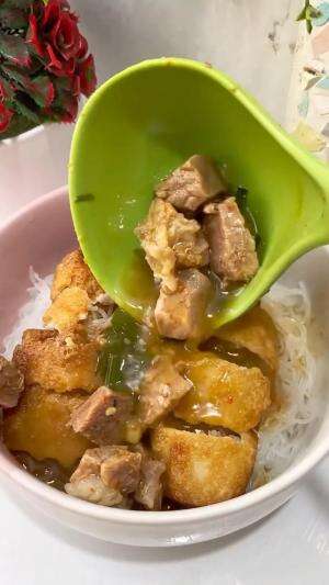 MENU MASAKAN RUMAHAN SIMPLE
“Soto Bogor”
#Cooking #inspiration #Menumasakanrumahan #Tips #Trik #Idejualan #ummuhusna
