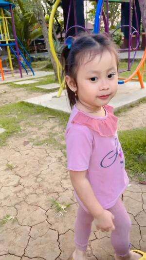 Om beli es cream omm😂