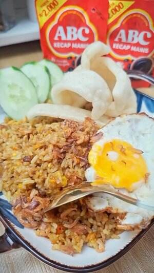 MENU MASAKAN RUMAHAN SIMPLE
“Nasi Goreng”
#Cooking #inspiration #Menumasakanrumahan #Tips #Trik #Idejualan #ummuhusna