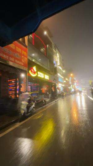 Pemandangan Vietnam waktu malem hari