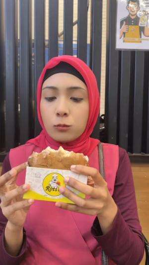 salah pesen roti o buat terbang ke korea barat 