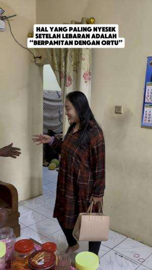 sedih tapi yaa harus ngikut suami