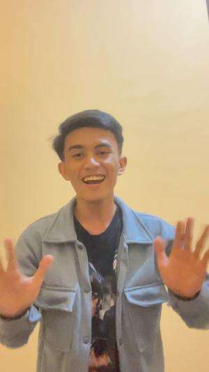 IDOL_XIV M.HABIB FARHAN 22 JAKARTA LAY ME DOWN