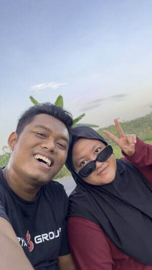 Olahraga bareng bojoku, iki lhoo lurr sek disebut kringeten bareng hehehe #olahraga #konten #viral #pedesaan #desaku #jedamergawe  #fyp  #RC
