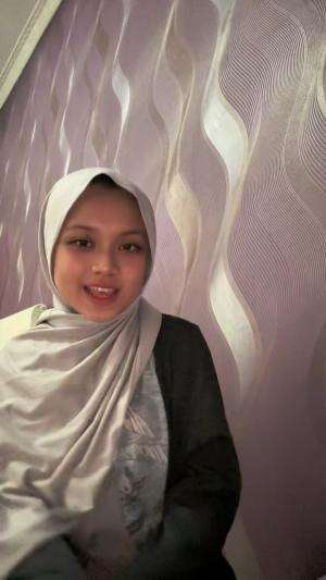 IDOL_XIV Zahwa Fikrya Putri 18 tahun asal bintaro tangerang selatan. #INDONESIANIDOL  #idol_XIV 