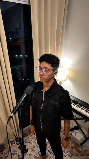 IDOL_XIV Apriandhika Hega Anandito 24 Tahun Bandung Kasih Putih 