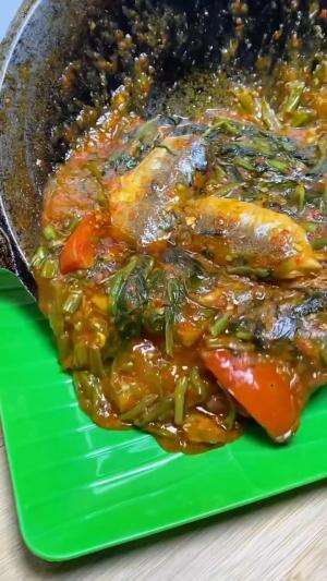 MENU MASAKAN RUMAHAN SIMPLE
“Kreasi Sarden Kangkung”
#Cooking #inspiration #Menumasakanrumahan #Tips #Trik #Idejualan #ummuhusna