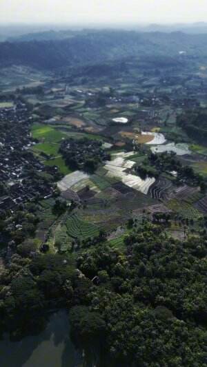 Panorama keindahan deretan pegunungan yang ada di perbatasan kabupaten Bojonegoro dan Kabupaten Nganjuk #drone  #dji  #Bojonegoro  #nganjuk 