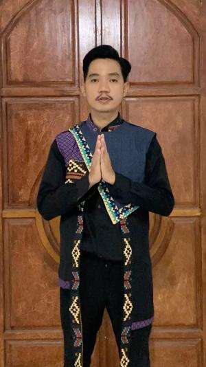 kDI 2025 ' zainal arifin  'lampung  ' usia 32 ' lagu aku dilahirkan untuk siapa '   #OnlineAuditionKDI2025. 