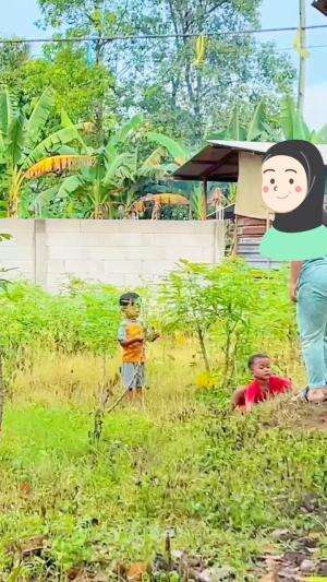 Lama bgt gak update nihh.. akhirnya aku kembali hehe