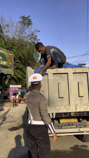 Bahaya bawa pasir tidak ditutup