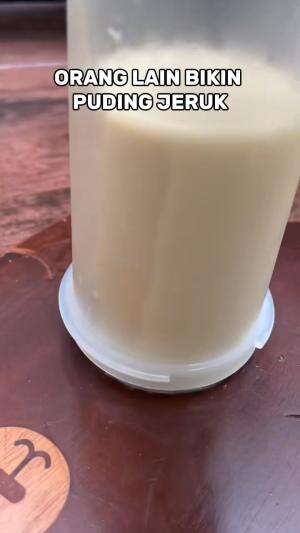 kenapa puding jeruk buatanku berbeda???