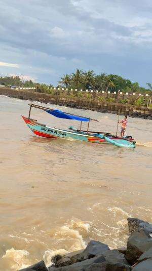 air nya coklat #udang #nelayan #laut #jaring #ikan #fbpro #reels #reelsviral #duniaikan #skils #fyp #trending