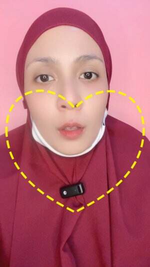 bikin bentuk love dari bibir dower