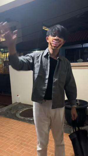 rela cukurin bulu ketek demi iphone 16 ujung2nya…..