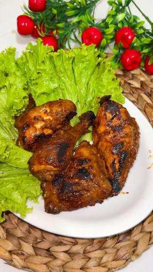 MENU MASAKAN RUMAHAN SIMPLE
“Ayam Panggang Pedas Manis”
#Cooking #inspiration #Menumasakanrumahan #Tips #Trik #Idejualan #ummuhusna