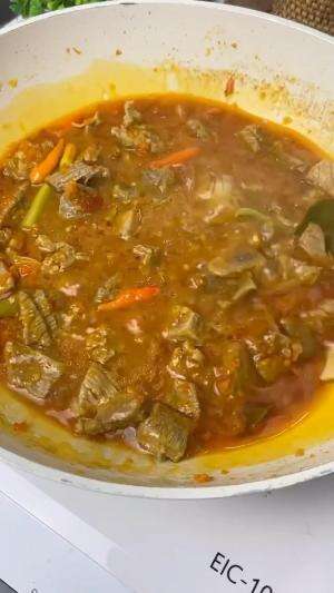 MENU MASAKAN RUMAHAN SIMPLE
“Oseng Mercon Daging”
#Cooking #inspiration #Menumasakanrumahan #Tips #Trik #Idejualan #ummuhusna 