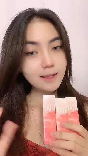 Dari ketiga warna lipcream focallure ini kalian lebih suka warna yg manaaa nih?! Komen yaa !! #focallure #lipcreamfocallure #rekomendasilipc