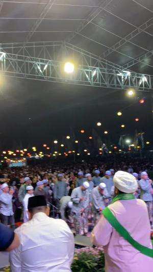 Wahai manusia terindah di duniaa nabiku muhammad