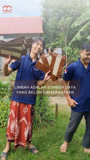 Limbah adalah sumber daya yg belum dimanfaatkan, oleh karena itu, kami mengubahny menjadi corporate gift yg unik, memorable dan tentunya mem