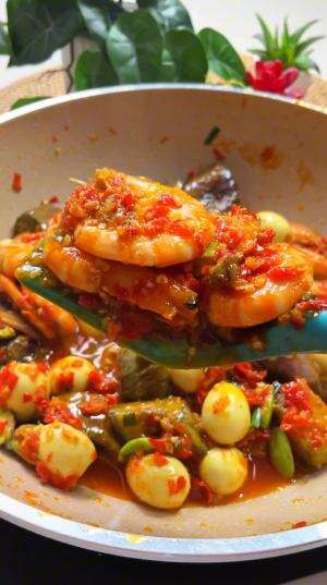 MENU MASAKAN RUMAHAN SIMPLE
“Balado Udang Telur Puyuh”
#Cooking #inspiration #Menumasakanrumahan #Tips #Trik #Idejualan #ummuhusna
