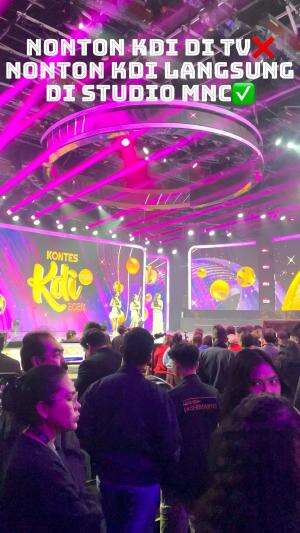 Asik nonton langsung grand final KDI🤗🤗