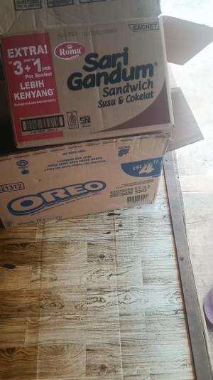 Kirim Oke..Datang Lebih Oke..terserah pembeli pokoknya kita layani dengan baik. Btw kardus sponsor dari toko langganan untuk packing  #peter