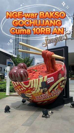 Keseruan ngewar bakso gochujang di sarinah