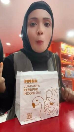 kerupuk finna buat vina