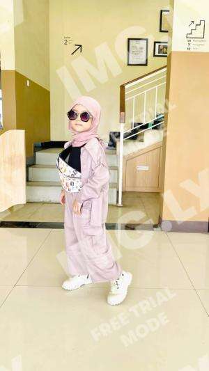 OOTD Kemeja + Celana Cargo By @feelmodest.co (tersedia ukuran 1-8tahun) #fashion #ootd #lifestyle #anak #momandkids #fyp #viral #rctiplus 