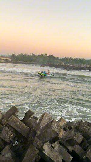ombak muara cikidang ngeri banget🥶