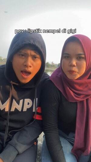 Kayak monyet kalau gitu 