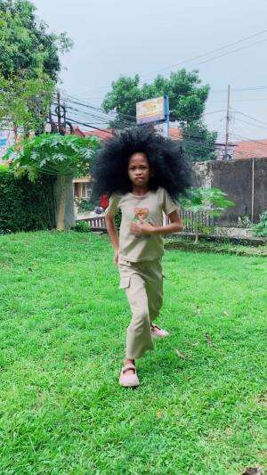 ganggu mak lagi makan