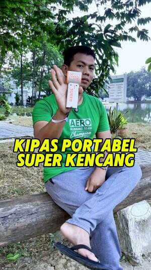 Rekomendasi kipas angin portabel S17, angin nya super kencang apalagi harganya murah. 

#kipasportable #kipasmini #kipasangins17 