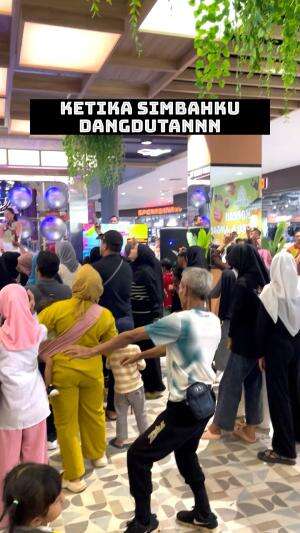 Simbah ikut dangdutann!!
