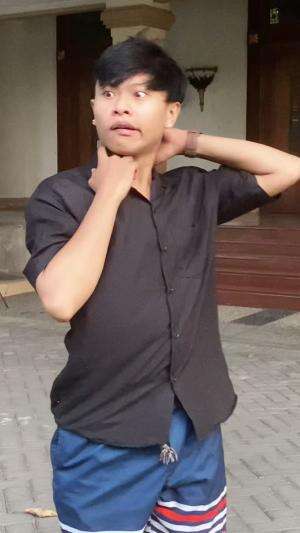 Gak jelas ini orang
