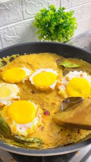 MENU MASAKAN RUMAHAN SIMPLE
“Telur Kuah Kari”
#Cooking #inspiration #Menumasakanrumahan #Tips #Trik #Idejualan #ummuhusna