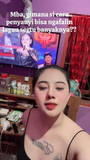 Masih ada yg bilang jadi penyanyi tuu gampang..?? tak patak ndasse😪😪