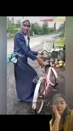 Takut emak-emak marah  #reaction  #reactiont  #vidiolucu  #RCTIPlus  #HOTrctiplus  #lawak 