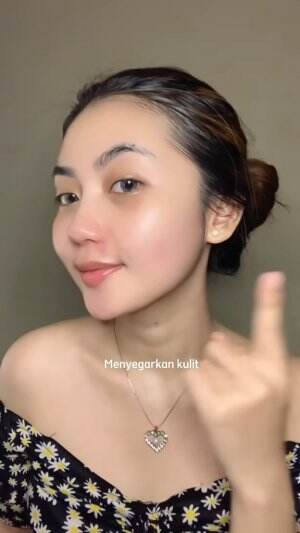 Seger banget di kulittttt #makeupremover #beauty #chikaaprlaa