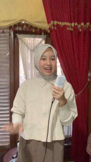 IDOL_XIII_ANNE FEBRYANE EFFENDI_22TAHUN_CIAMIS_HURT