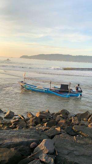 kondisi air sedang surut #nelayan #ombak #skills #trending