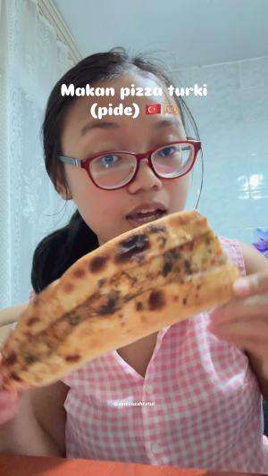 Enak banget pizza turki 🇹🇷 #rctiplus #mamamuda #indoturki #hidupditurki #iburumahtangga
