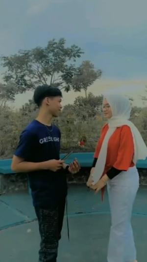 Pandangan pertama  #HOTrctiplus  #Viral  #trending 