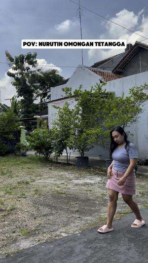 tetangga kalian banyak omong ngga mbakyuuu