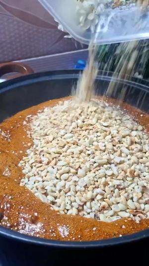 KUE JADUL INI APA NAMANYA DI TEMPAT KALIAN? KUE TING TING ATAU KUE KACANG KARAMEL