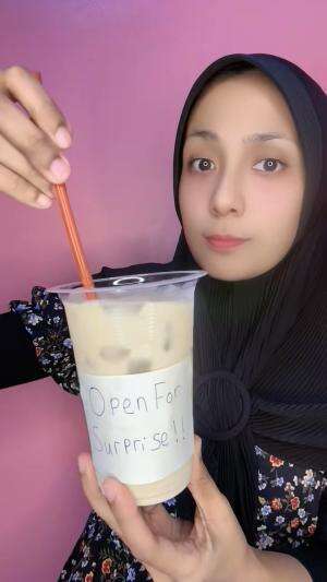 bikin milk tea suprise sendiri